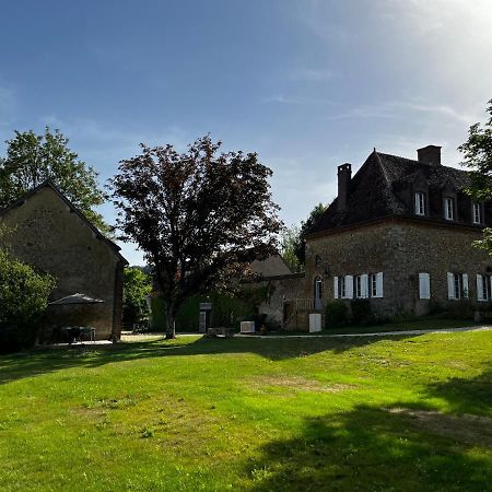 La Maison Du Gardien - Le Prieure Du Preux Villa Sepeaux-Saint-Romain Luaran gambar